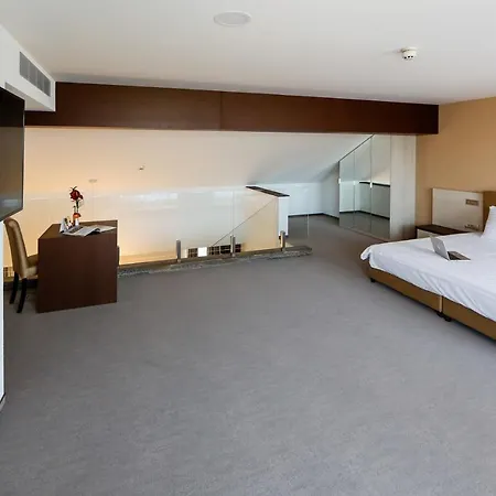 Uva Nestum Wine & Station touristique 5*