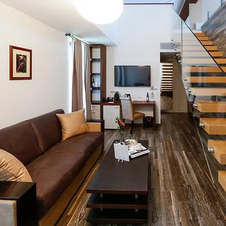 Resort Uva Nestum Wine &