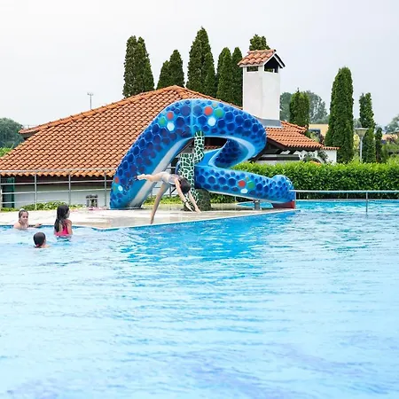 Resort Uva Nestum Wine & 5*