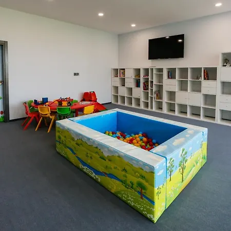 Uva Nestum Wine & Station touristique Gotse Delchev