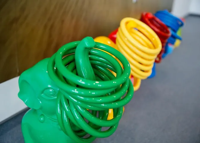 Uva Nestum Wine & 5*