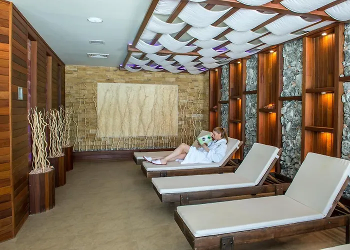 Uva Nestum Wine & 5* Gotse Delchev